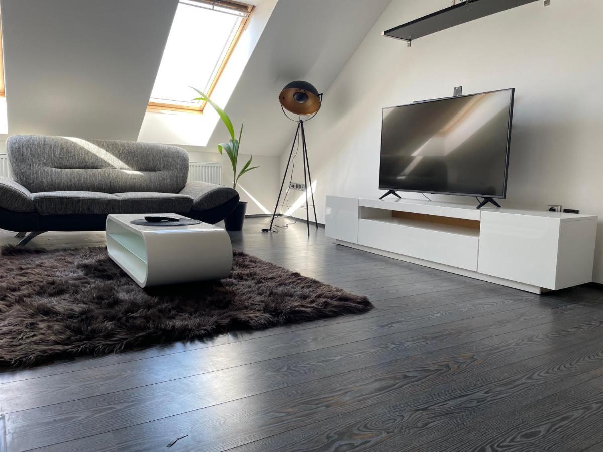 Apartman Vera ปาร์ดูบิตเซ ภายนอก รูปภาพ